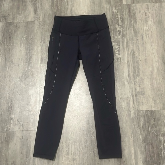 Lululemon Extra Mile Reflective Dots Navy Leggings Size 4 - Picture 1 of 10